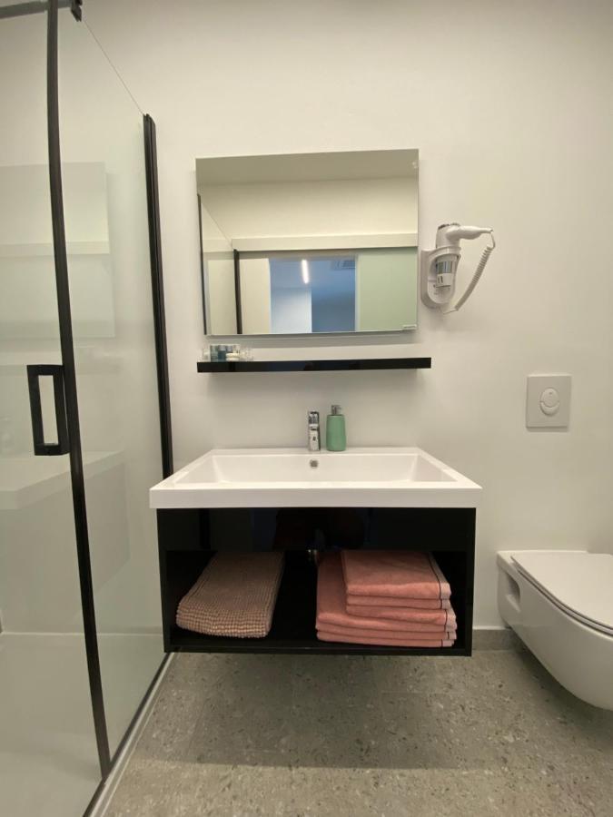 Apartmani Kumenat Biograd Na Moru Esterno foto