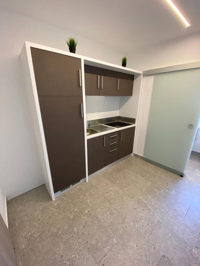 Apartmani Kumenat Biograd Na Moru Esterno foto
